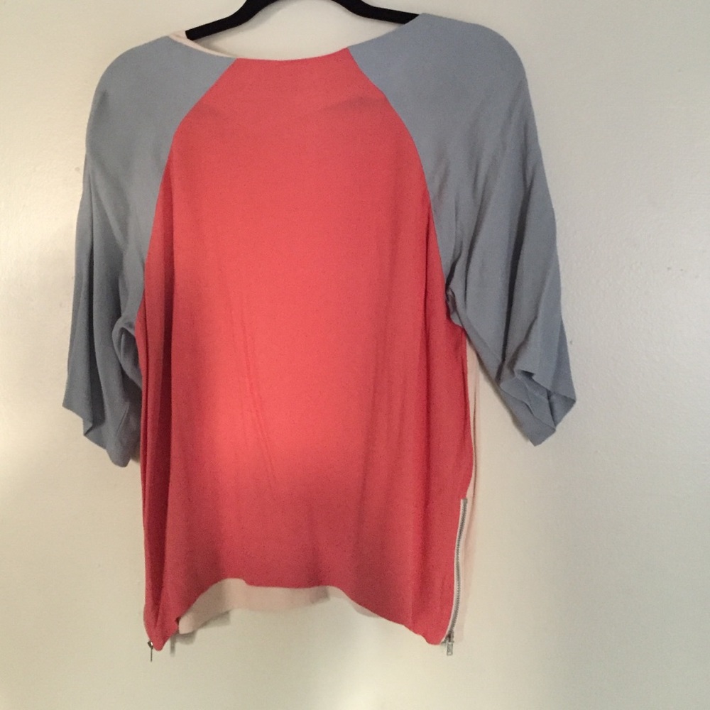 3/$25 TOPSHOP top - Picture 2 of 3